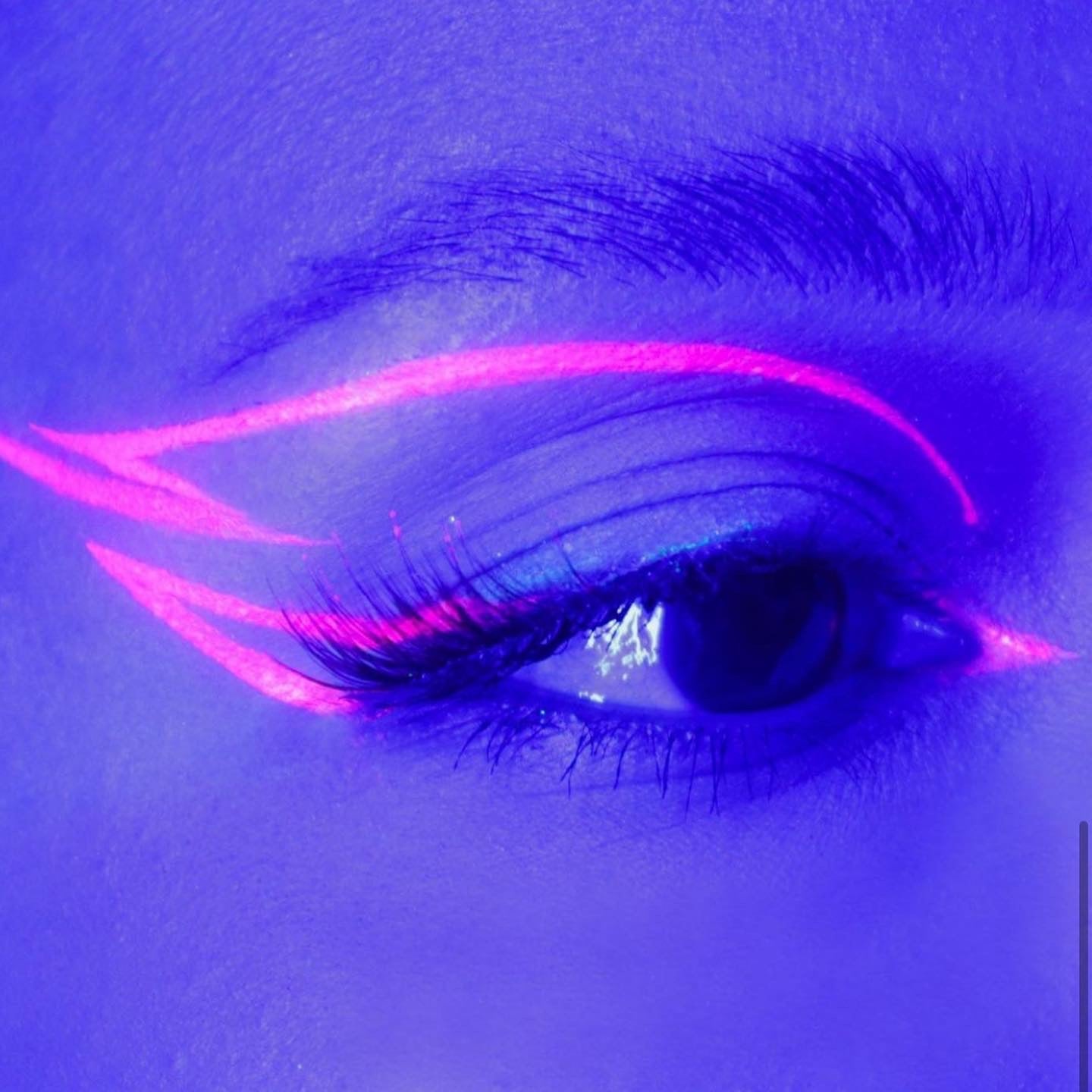 Aqua liner UV 30 Gramos - Aqua liner Fucsia UV