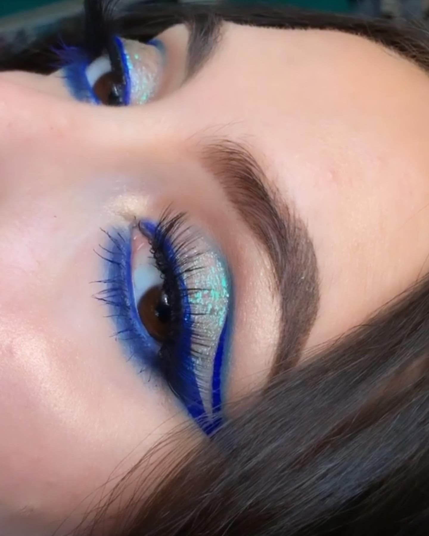 Aqualiner azul neón